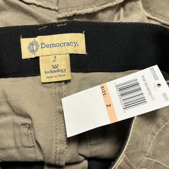 Democracy Women's "Ab"solution High Rise 4.5" Inseam Short - Size 2 - NWT - Picture 4 of 4